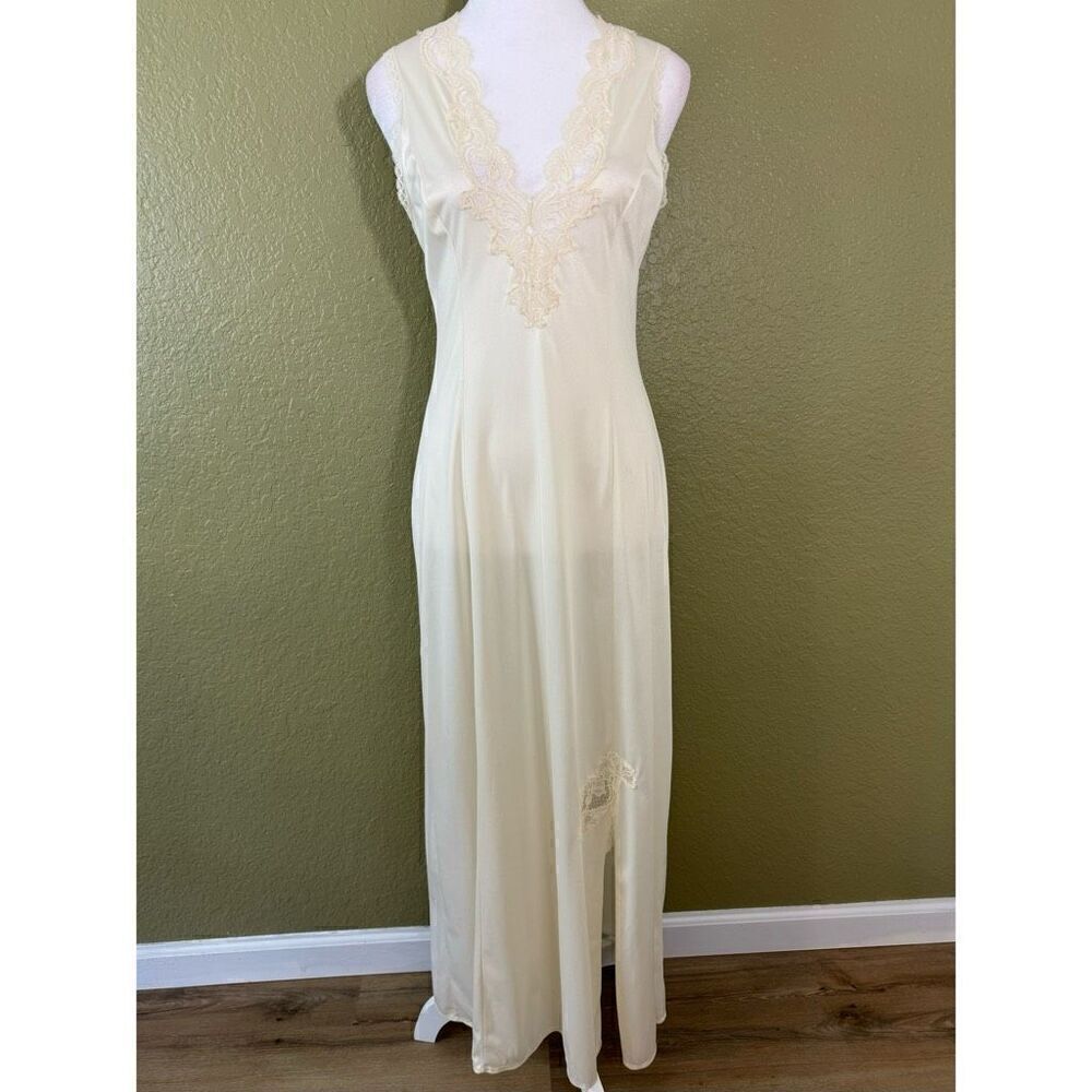 Valisere Paris Size S Semi Sheer Satin Nightgown Ivory Embroidered Lace Vintage